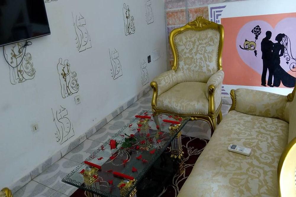 ريزيدنس هوتل نيامبيلا