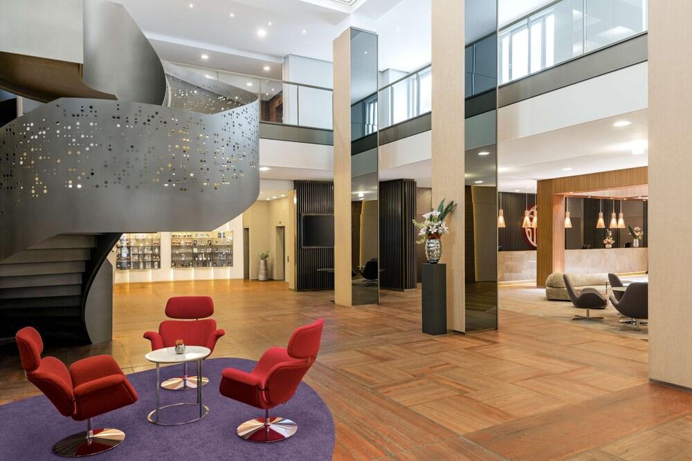 NH Collection Berlin Mitte am Checkpoint Charlie Lobby