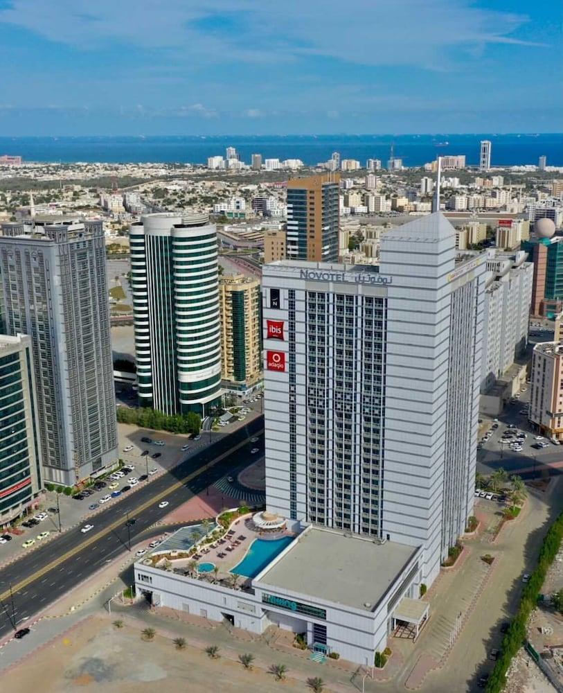 فندق نوفوتل الفجيرة تفاصيل الفندق من الخارج