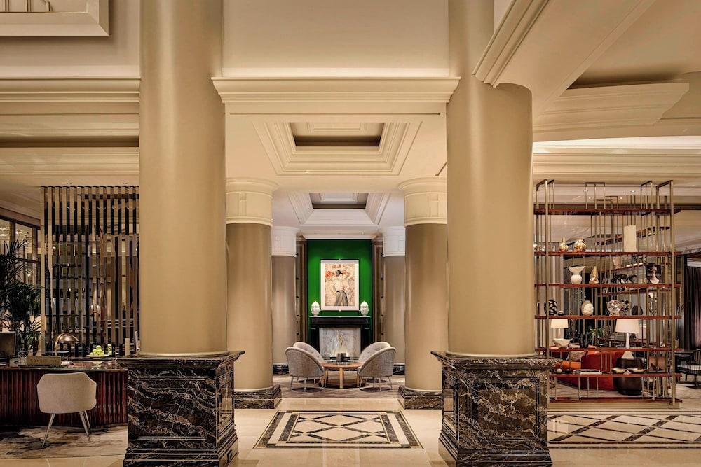 The Ritz-Carlton, Berlin Lobby Lounge