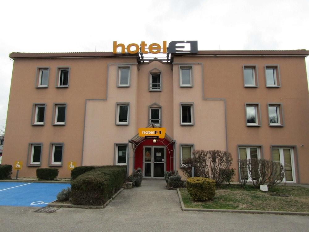 hotelF1 Lyon Massieux Exterior