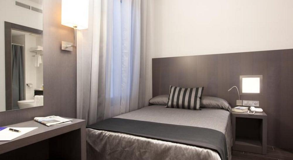 Dalia Ramblas Room