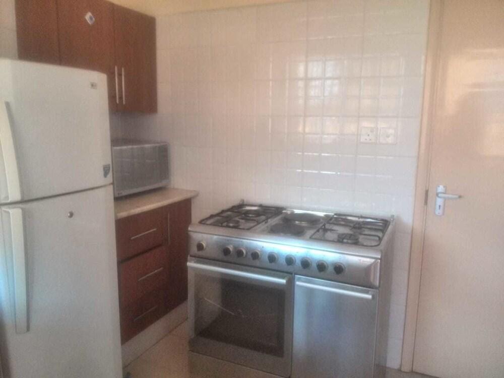 كوزي 3 بدروم أبارتمنت مطبخ خاص