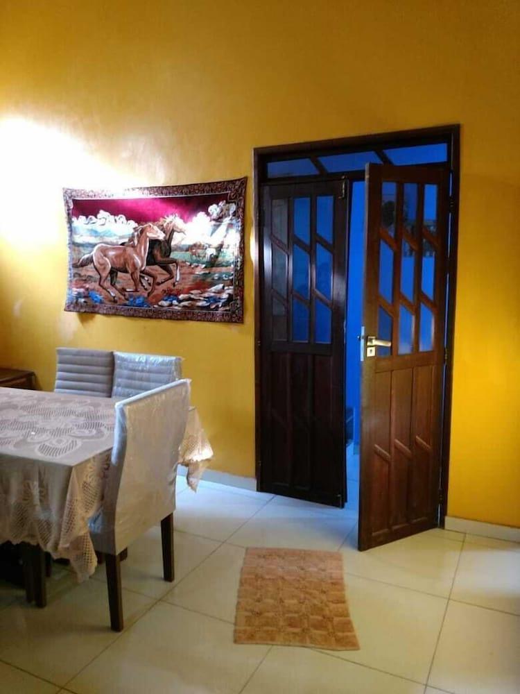Cama e Café Interior