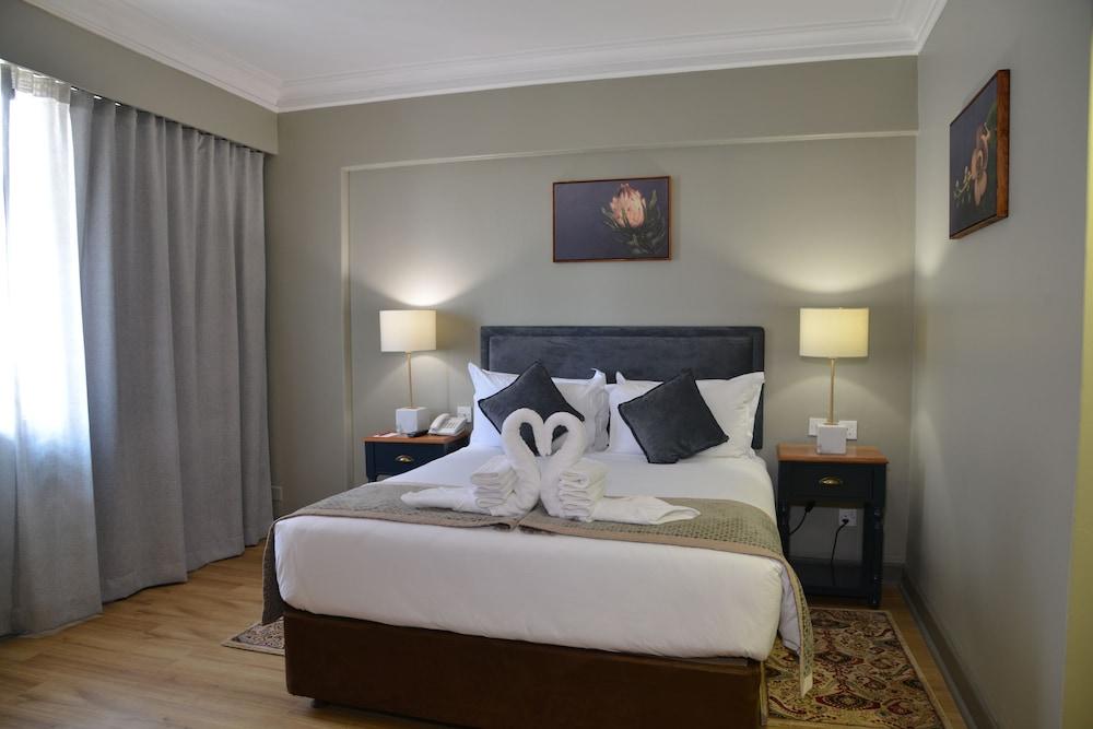 Cresta Jameson Room
