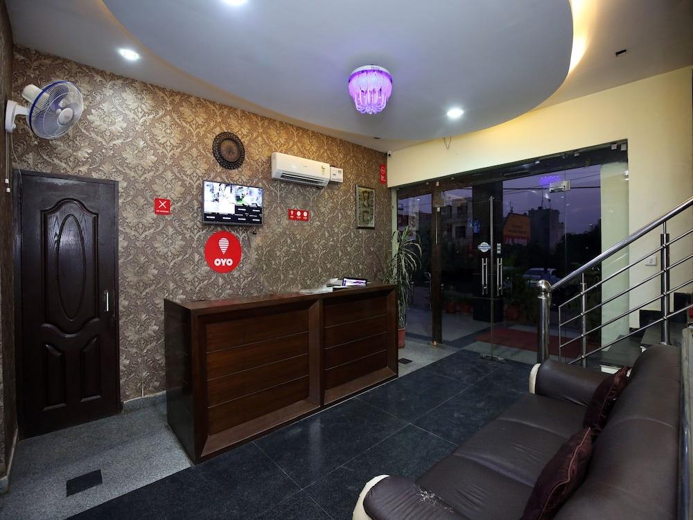 أو واي أو 9956 هوتل بيليكان إن منطقة الاستقبال
