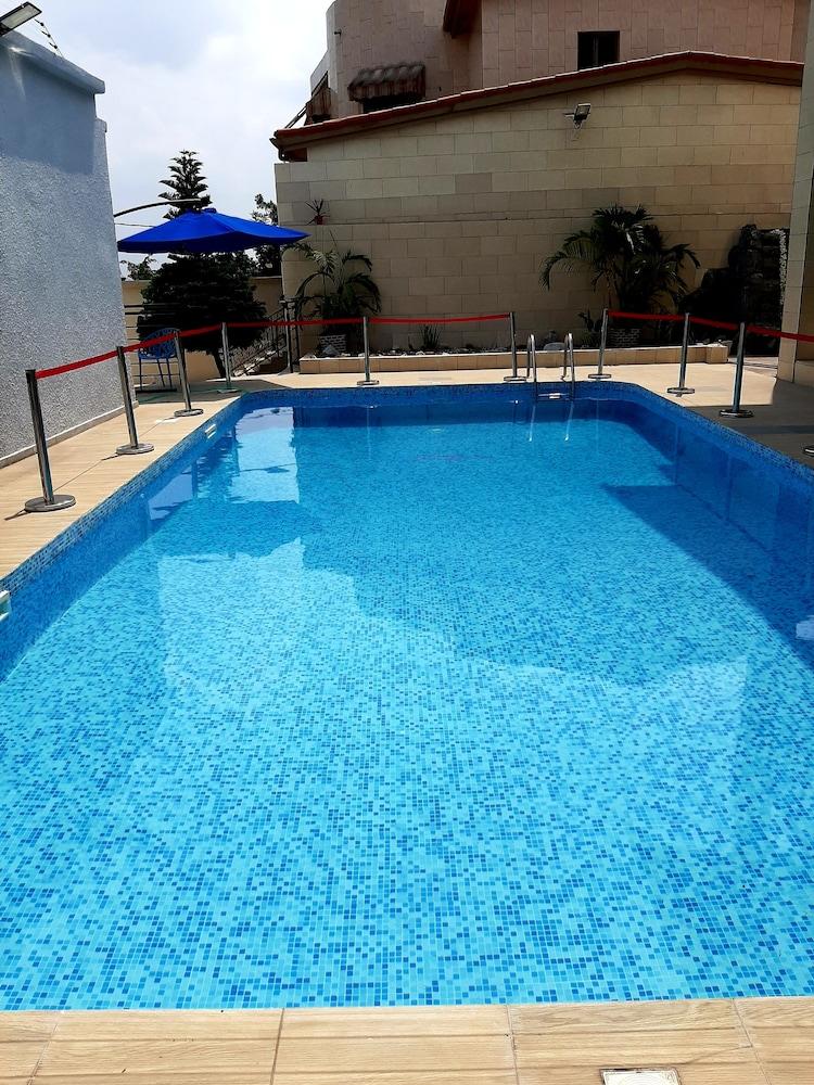 هافدين ريزورت ٔوتل حمام سباحة مكشوف