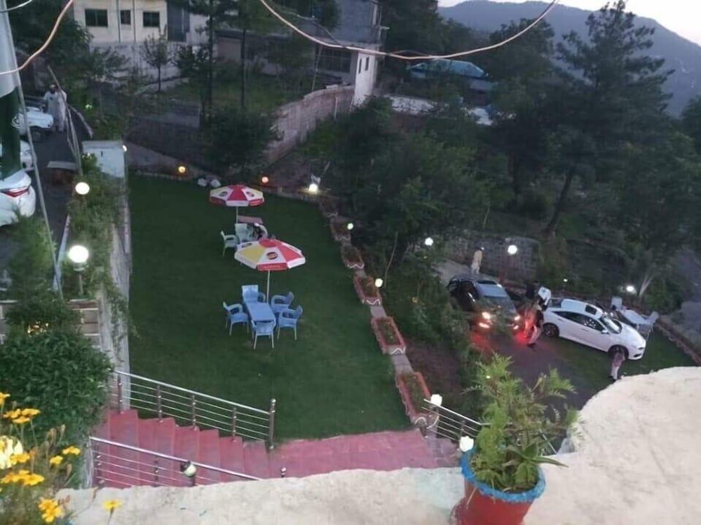 بوربان أبارتمنتس