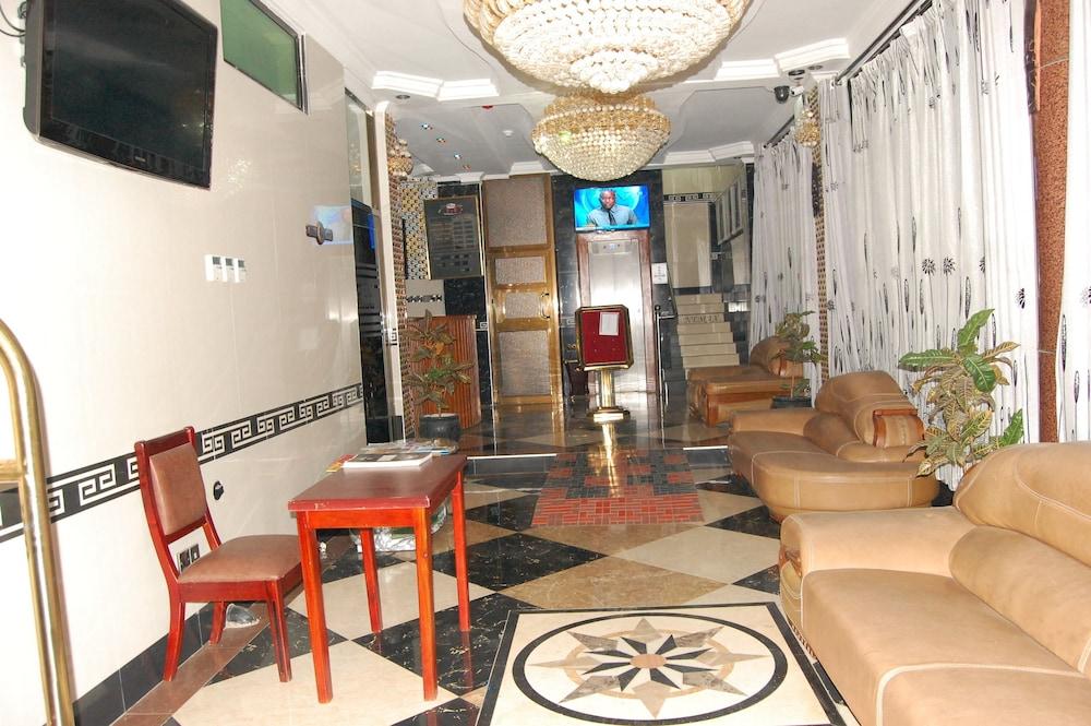 فندق نيماكس رويال