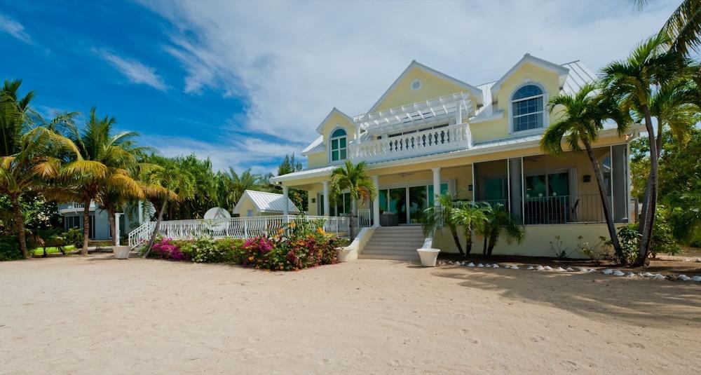 Treasure Cove by Cayman Villas