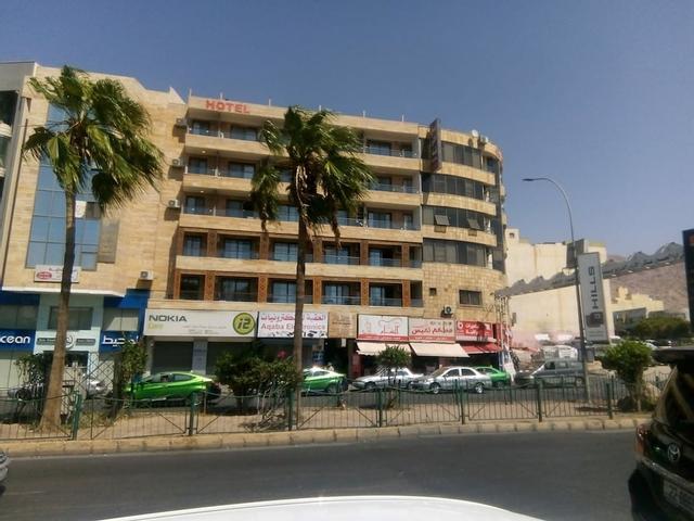 فندق أحلى طلة مع إطلالة على البحر