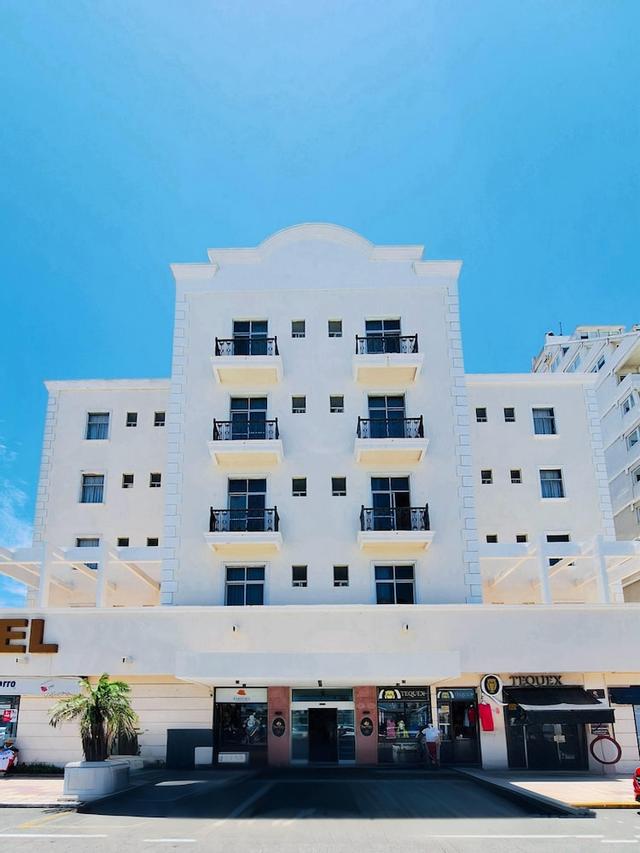 رويز ميلان هوتل